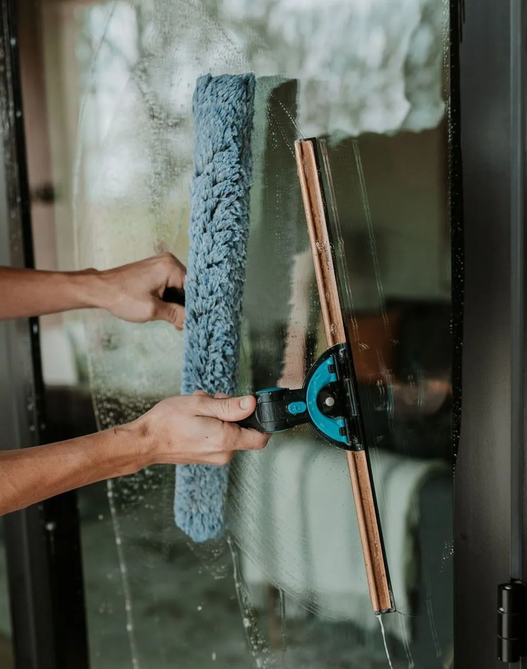 high rise window cleaning