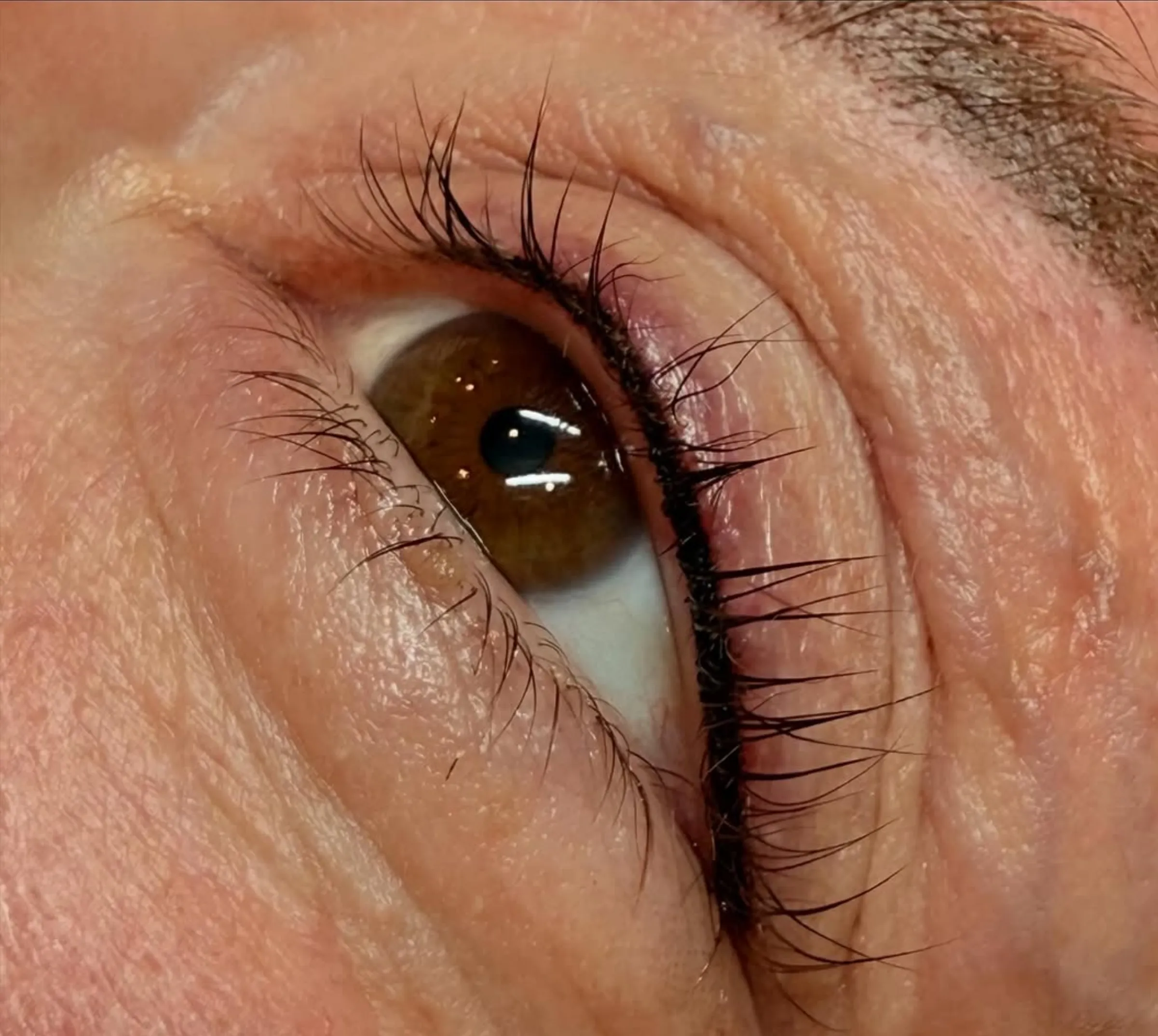 lash line tattoo for hooded eyes